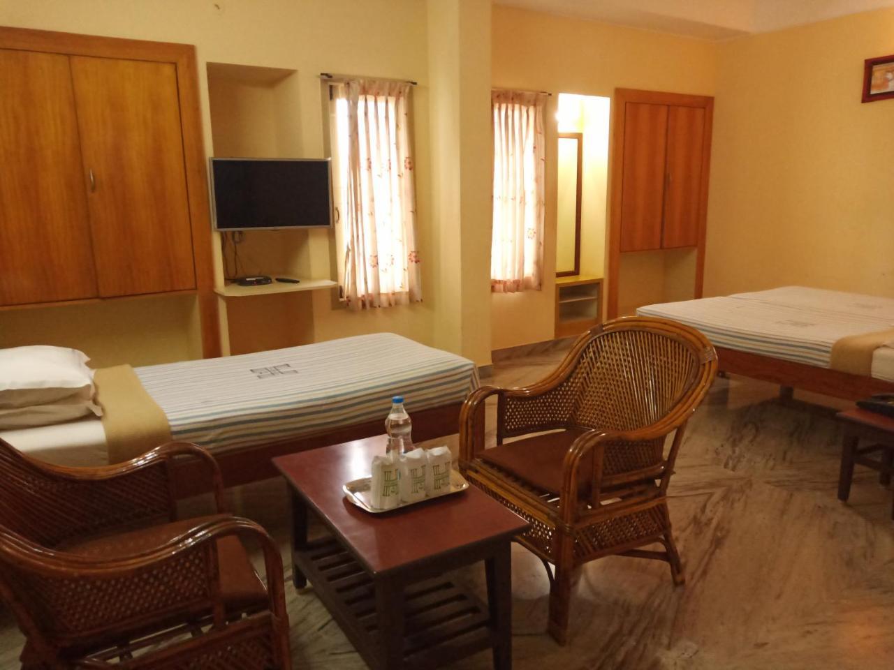 Hotel Victoriyah Thanjavur Exterior foto